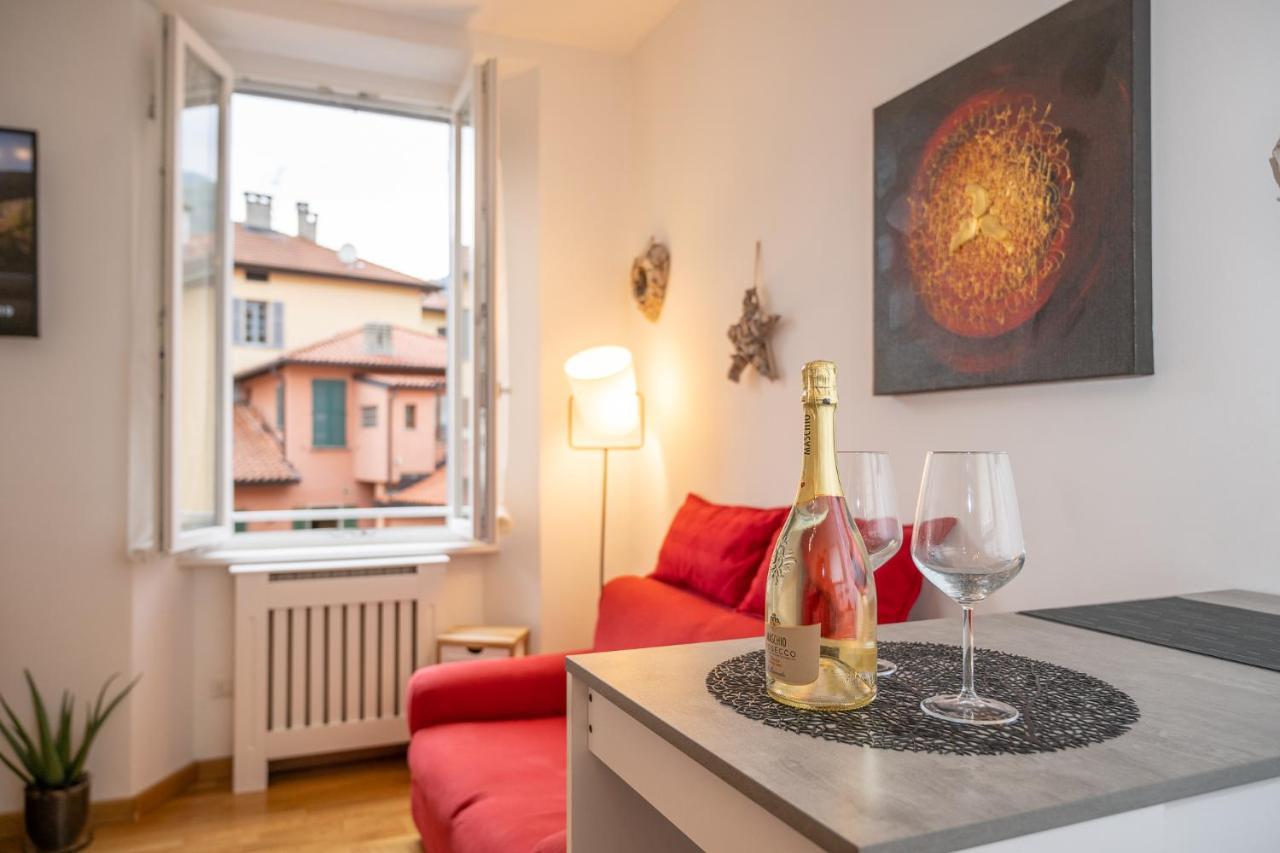 Portatorre Suite, A Charming Apartment In The Heart Of Como, Free Private Parking, Air Conditioning & More! Esterno foto