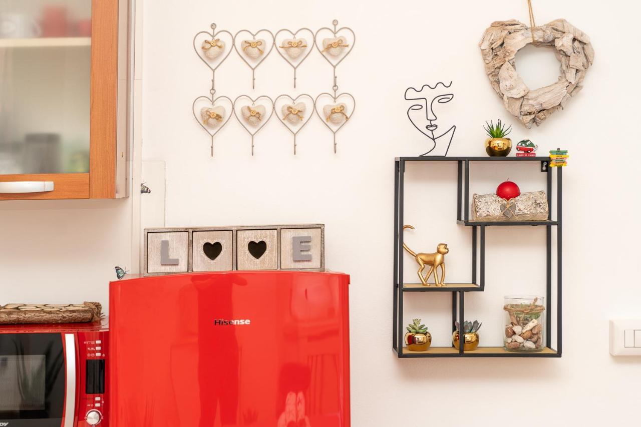 Portatorre Suite, A Charming Apartment In The Heart Of Como, Free Private Parking, Air Conditioning & More! Esterno foto