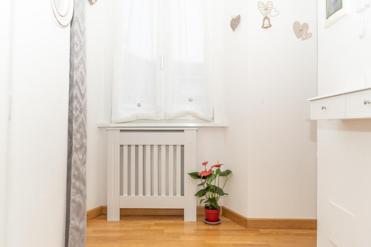 Portatorre Suite, A Charming Apartment In The Heart Of Como, Free Private Parking, Air Conditioning & More! Esterno foto