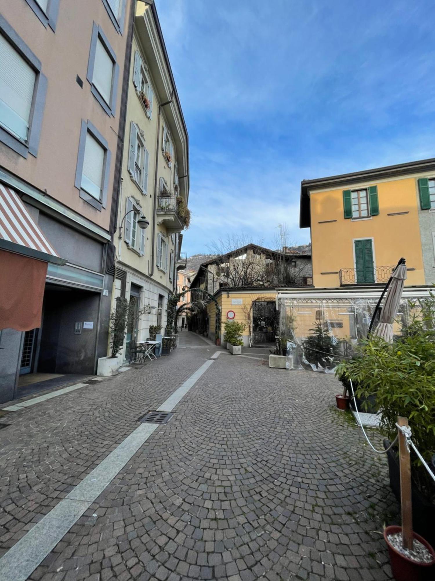 Portatorre Suite, A Charming Apartment In The Heart Of Como, Free Private Parking, Air Conditioning & More! Esterno foto
