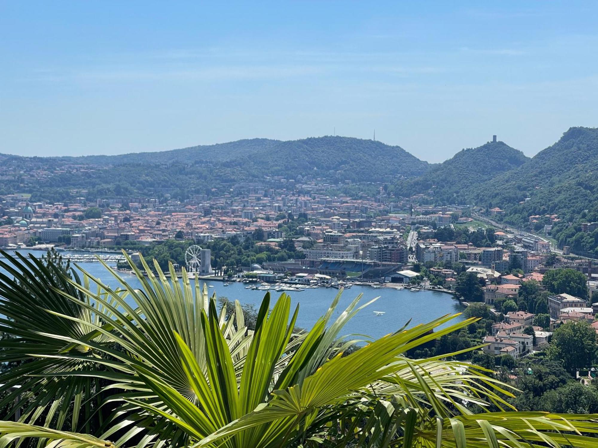 Portatorre Suite, A Charming Apartment In The Heart Of Como, Free Private Parking, Air Conditioning & More! Esterno foto